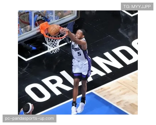 福克斯突破串联提升国王进攻节奏，关键时刻表现优于球队核心莫里斯